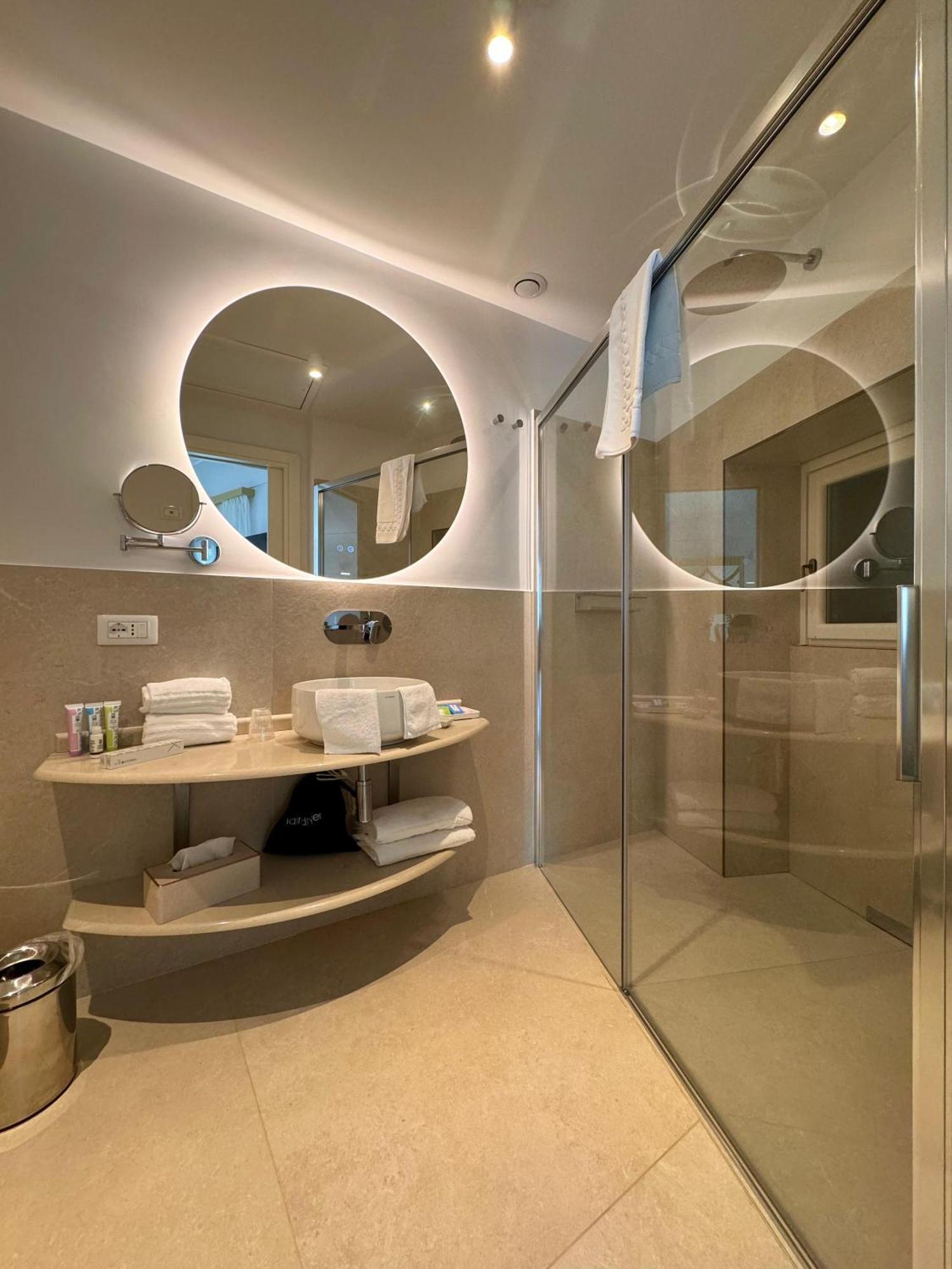 Superior Double or Twin Room Garden View