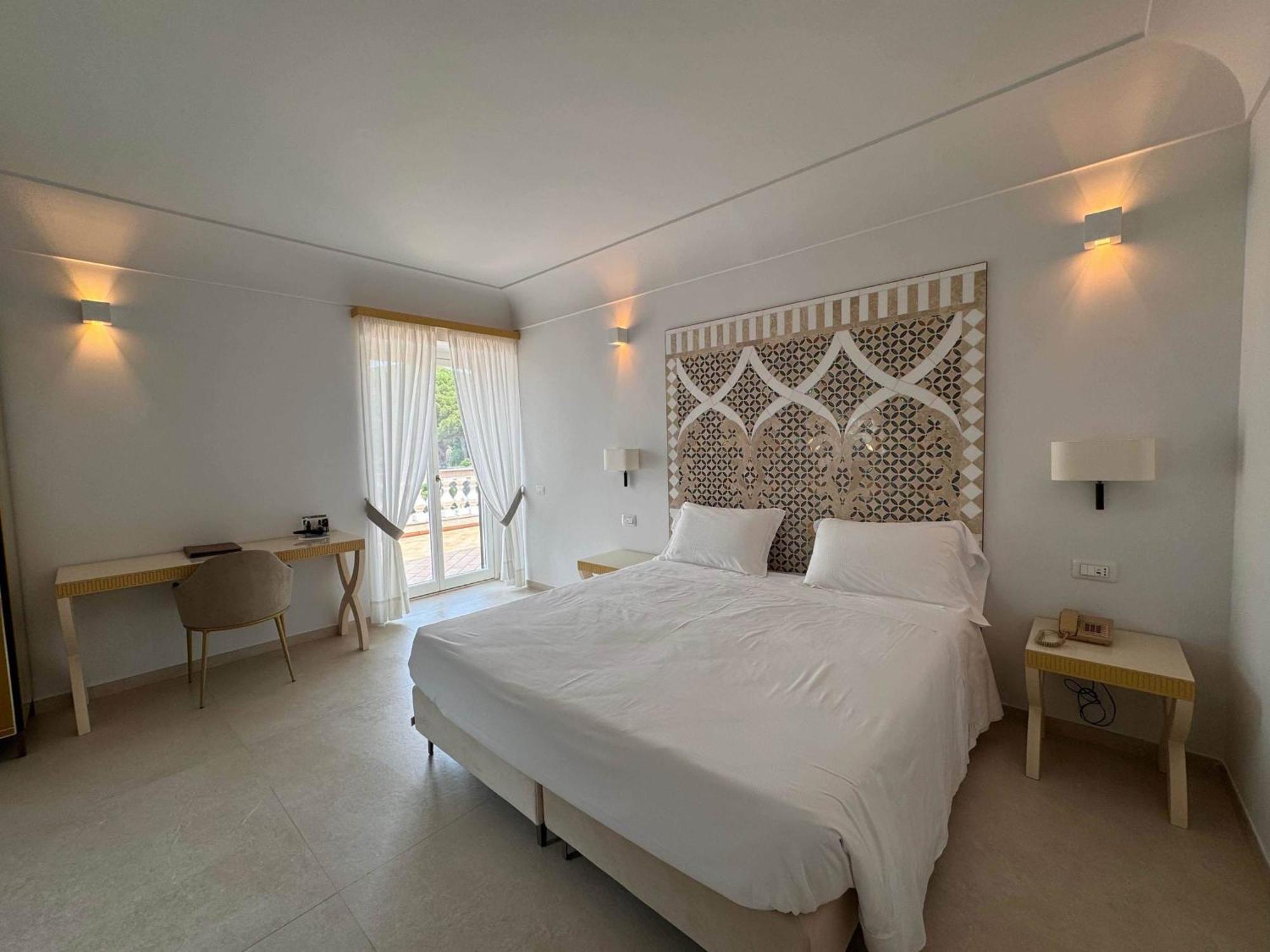 Superior Double or Twin Room Garden View