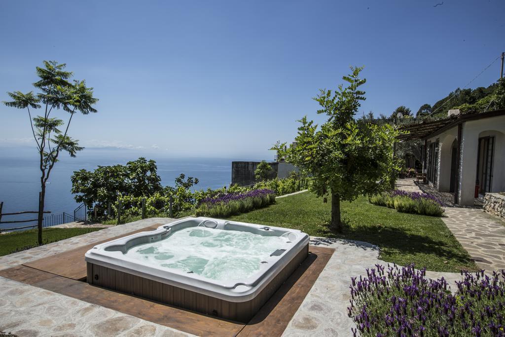 Cottage Sea Tower View Jacuzzi